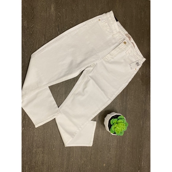 Jen7 by 7 For All Mankind
Cropped Skinny Jeans - Picture 2 of 6